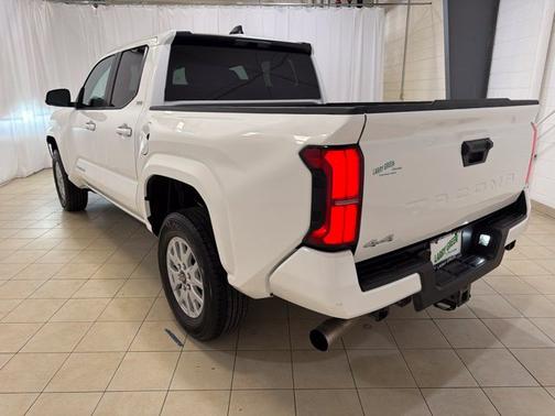 Ice 2025 Toyota Tacoma SR5