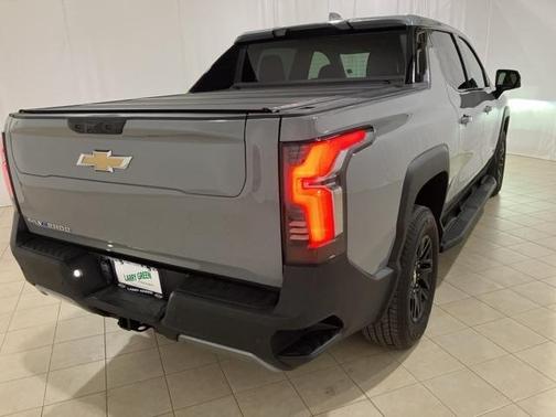 2025 Chevrolet Silverado EV LT