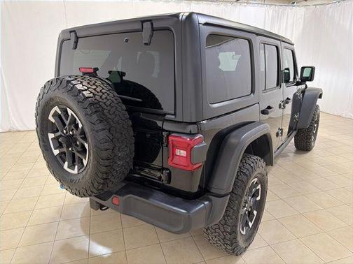 Black Clearcoat 2025 Jeep Wrangler 4xe Rubicon