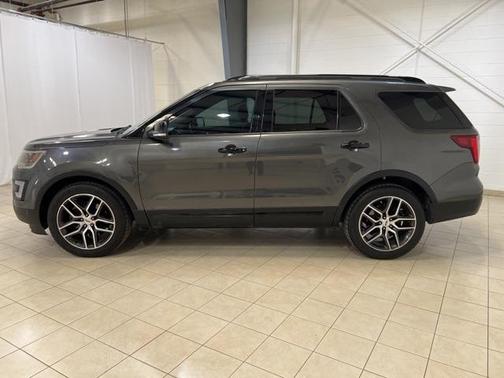 2017 Ford Explorer sport