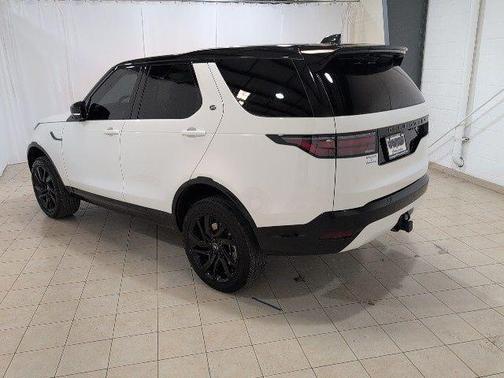 2022 Land Rover Discovery P360 S R-Dynamic