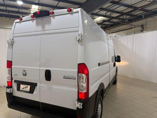 Bright White Clearcoat 2025 RAM ProMaster 2500 High Roof