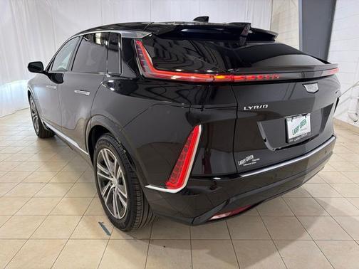 Stellar Black Metallic 2024 Cadillac LYRIQ Luxury
