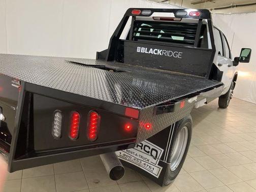 2025 Chevrolet Silverado 3500 WT