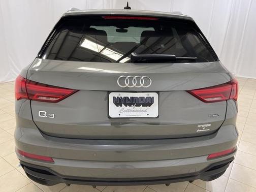 2023 Audi Q3 45 S line Premium