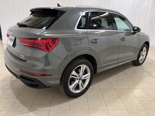 2023 Audi Q3 45 S line Premium