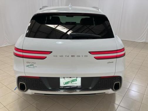 2025 Genesis GV70 2.5T