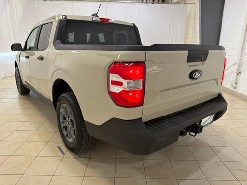 Desert Sand 2025 Ford Maverick XLT