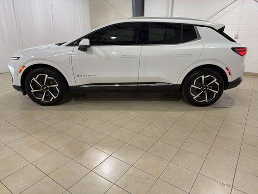 Summit White 2025 Chevrolet Equinox EV LT