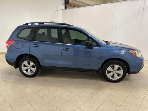 2016 Subaru Forester 2.5i