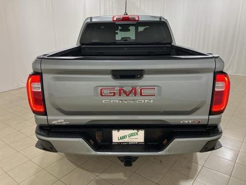 2024 GMC Canyon AT4
