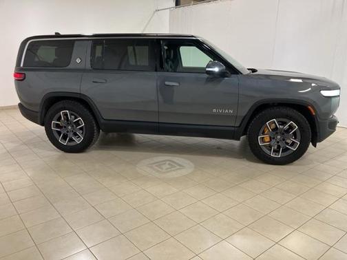 2023 Rivian R1S Adventure Quad Motor Large Pack