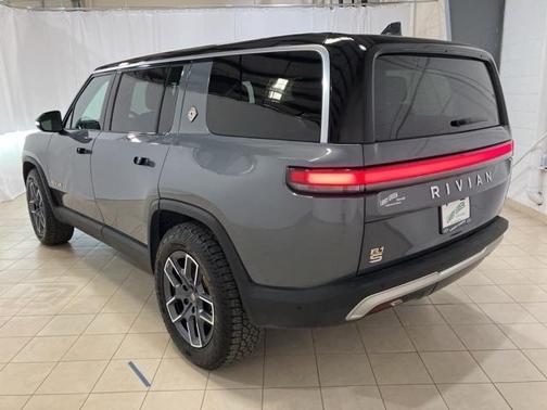 2023 Rivian R1S Adventure Quad Motor Large Pack