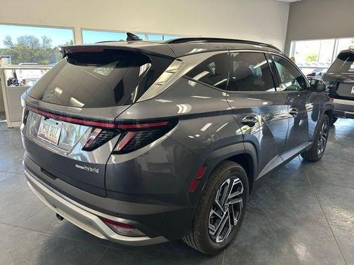 2025 Hyundai TUCSON Hybrid Limited