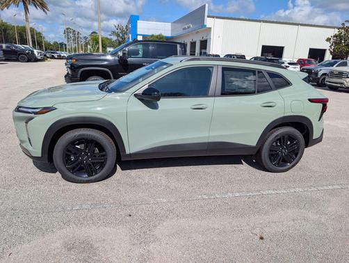 Cacti Green 2026 Chevrolet Trax FWD ACTIV