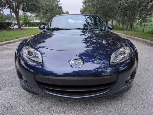 2012 Mazda MX-5 Miata Sport