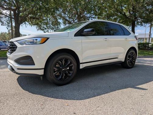 2022 Ford Edge SE