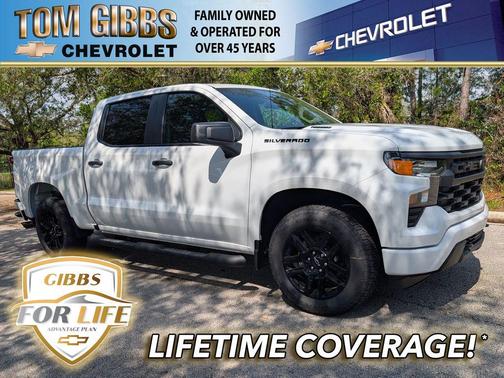 Summit White 2026 Chevrolet Silverado 1500 Custom