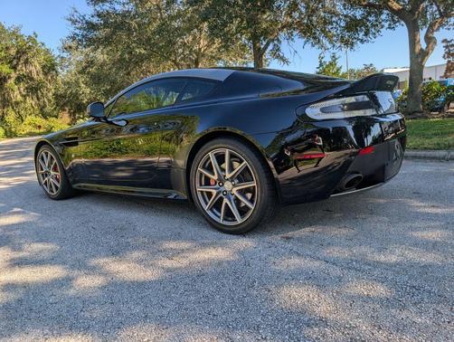 2015 Aston Martin Vantage GT Base