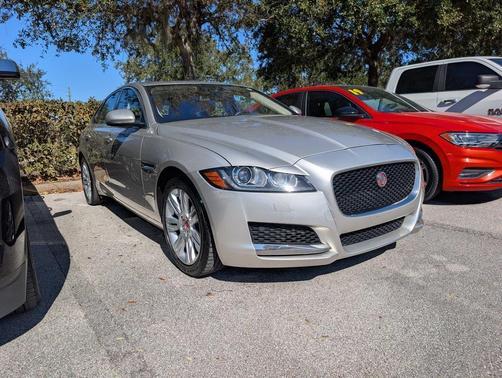 2016 Jaguar XF 35t Premium