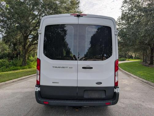 2015 Ford Transit-150 XL