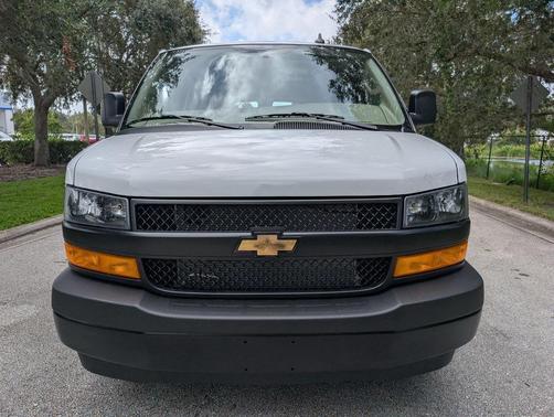 2025 Chevrolet Express 2500 RWD 2500 Regular Wheelbase WT