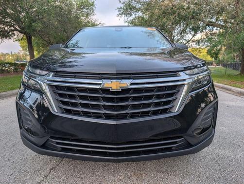 Mosaic Black Metallic 2023 Chevrolet Equinox LS