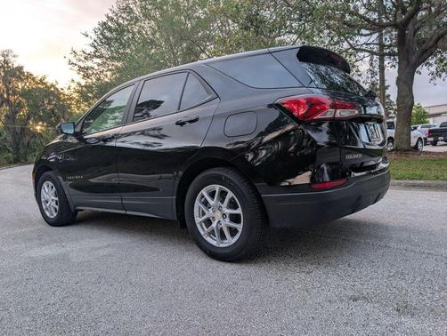 Mosaic Black Metallic 2023 Chevrolet Equinox LS