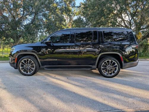 2022 Jeep Wagoneer Series II 4x4