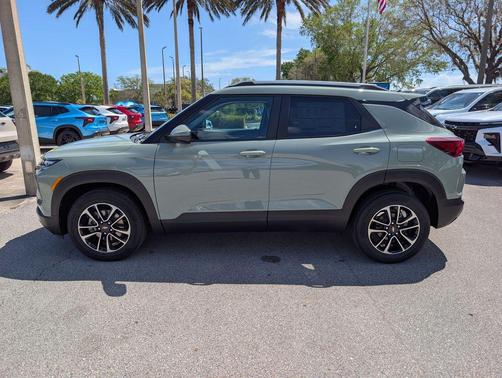 Cacti Green 2026 Chevrolet Trailblazer LT