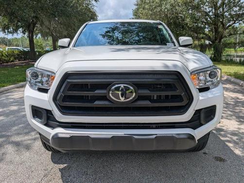 2022 Toyota Tacoma SR