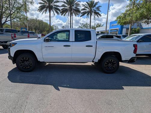 Summit White 2026 Chevrolet Colorado WT