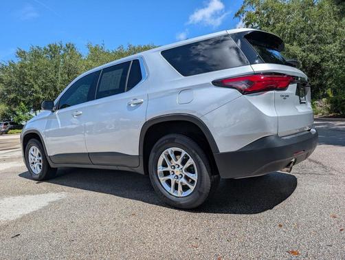 2022 Chevrolet Traverse LS