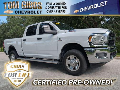 Bright White Clearcoat 2024 RAM 2500 Tradesman Crew Cab 4x4 6'4' Box
