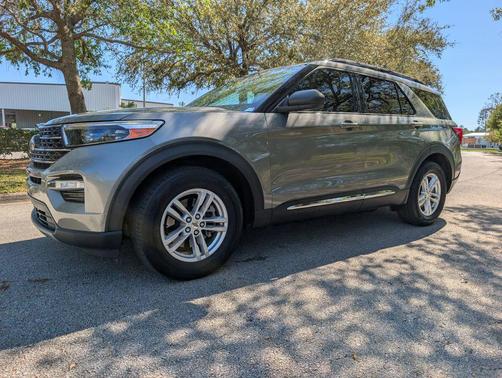 Silver Spruce Metallic 2020 Ford Explorer XLT