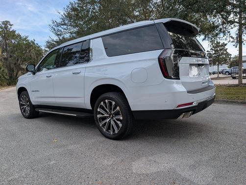 2026 Chevrolet Suburban High Country, 4WD