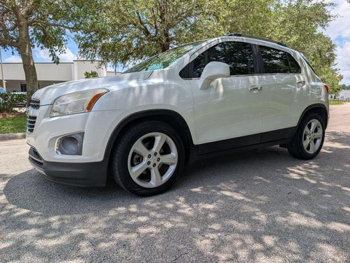 White Pearl Tricoat 2016 Chevrolet Trax LTZ