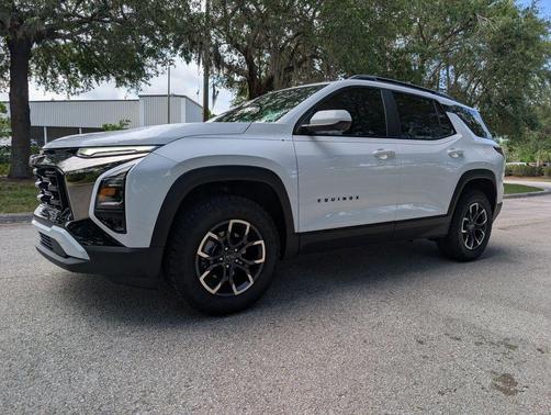Polar White Tricoat 2026 Chevrolet Equinox AWD ACTIV