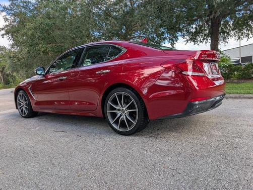 2020 Genesis G70 2.0T RWD