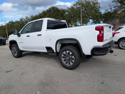 2026 Chevrolet Silverado 2500 Custom