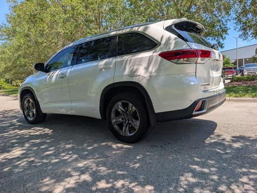 Blizzard Pearl 2018 Toyota Highlander Limited Platinum