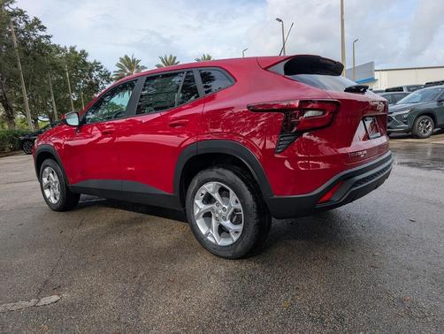 2026 Chevrolet Trax LS