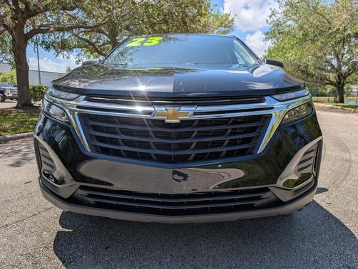 2023 Chevrolet Equinox LS