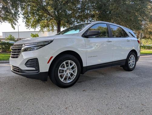 2023 Chevrolet Equinox LS