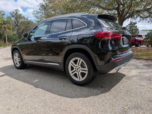 2023 Mercedes-Benz GLA 250 Base