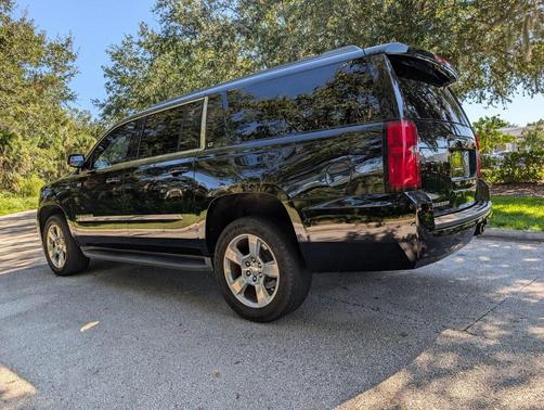 2019 Chevrolet Suburban LT