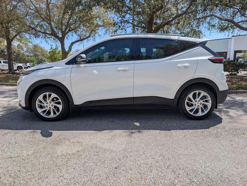 2023 Chevrolet Bolt EUV FWD LT