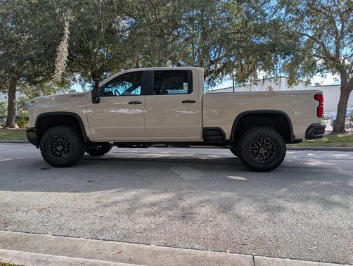 2026 Chevrolet Silverado 2500 Crew Cab, Standard Bed, XR2, 4WD