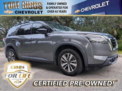 2022 Nissan Pathfinder SL 4WD