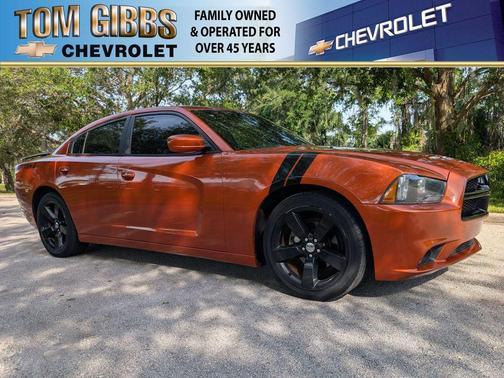 Pitch Black 2013 Dodge Charger SXT